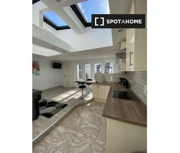3-bedroom house to rent in Dublin - Photo 1