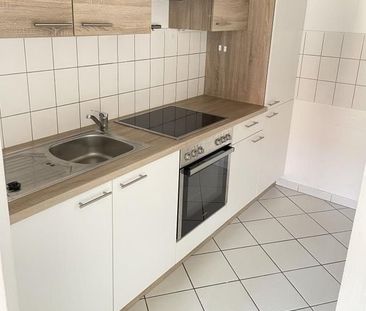 Senftenberg! Perfekte 2-Zimmerwohnung mit EBK und Abstellraum in ze... - Photo 1