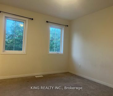 Townhouse For Lease | X8120774 - Photo 6