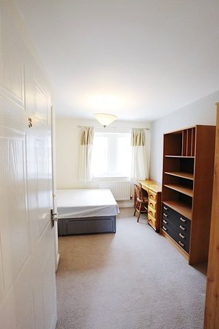 4 Bed Terraced House, Vanbrugh Lane, BS16 - Photo 4