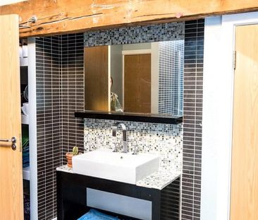 3 bedroom penthouse to rent - Photo 3