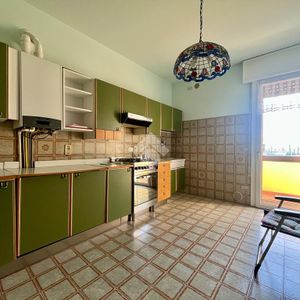 Quadrilocale in affitto - Photo 2