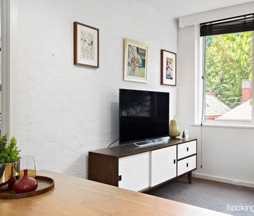 Prime Location & Effortless Living in St Kilda - Photo 3