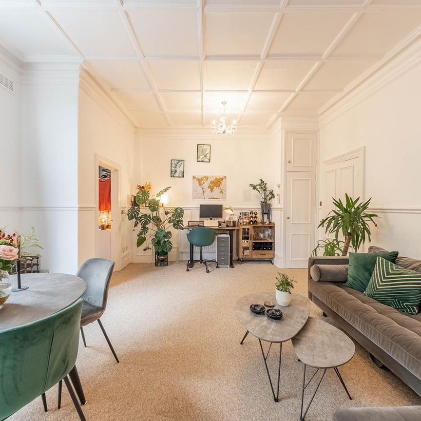 2 Bed Flat, London, W14 - Photo 1