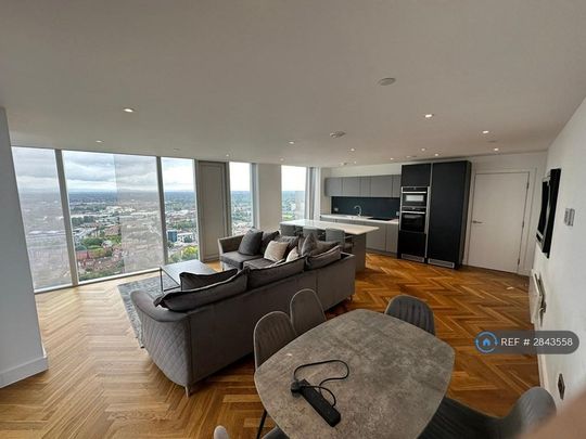 2 bedroom flat to rent - Photo 1