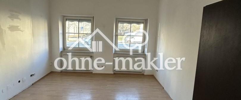 TOLLE ALTBAUWOHNUNG MIT BALKON IM HOCHPATERRE ZUM 01.01.2026 - Photo 1