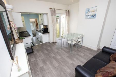 4 bedroom house to rent - Photo 5