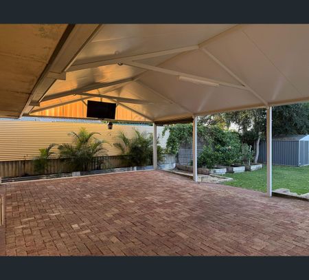 805 Armadale Road, Forrestdale, WA 6112 - Photo 3