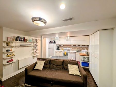 For Lease - 297 Keele Street Unit# B, Toronto, Ontario - Photo 3