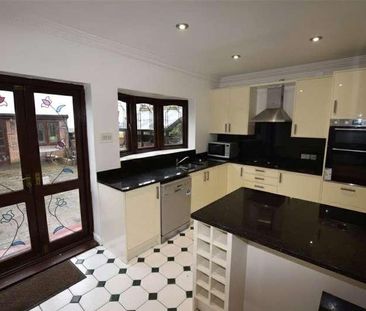 Blackbush Avenue, Romford, RM6 - Photo 4