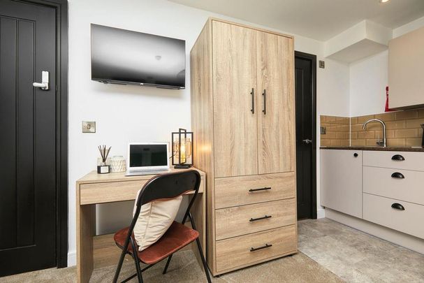 Studio to rent - Photo 1