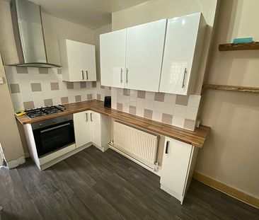 £925 PCM, Furnished One Bedroom Ground Floor Flat with Large Privat... - Photo 1