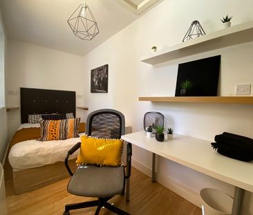 2 Bed Flat, New Walk, LE1 - Photo 3