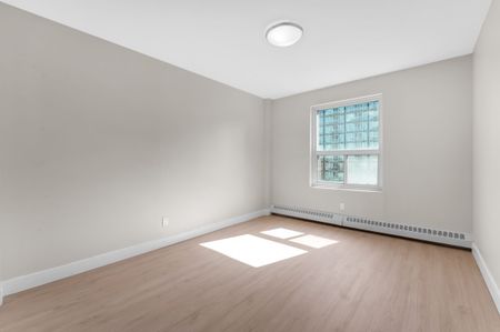 145 York St - Photo 5