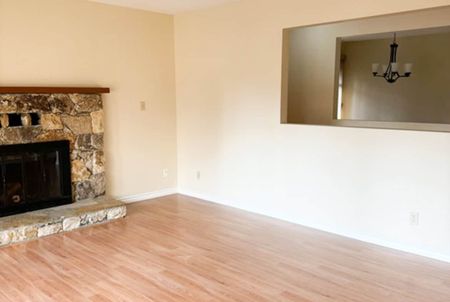 2203 West Keith Road, North Vancouver - Photo 2