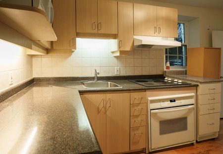 For Lease - 2334 Queen Street Unit# Lower, Toronto, Ontario - Photo 4