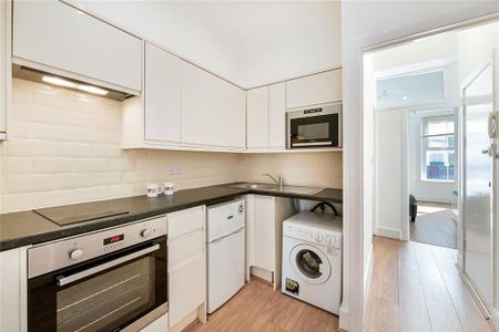 1 bedroom flat to rent - Photo 2