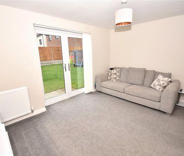 2 bedroom semi-detached house to rent - Photo 2