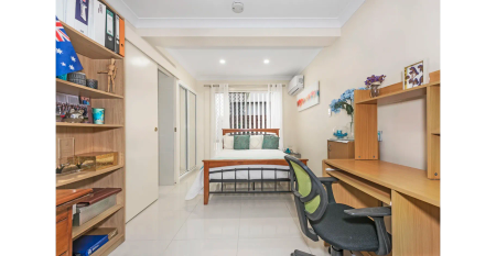 Spacious Family Home in a Peaceful Carindale Pocket - Photo 4