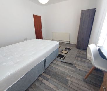 Jubilee Drive, Liverpool. - Photo 6