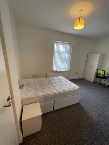1 bed house share to rent in Colbran Street, Burnley, BB10 - Photo 3