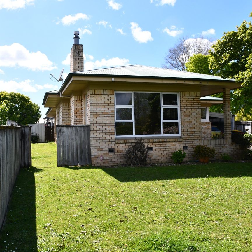 946 River Road, Queenwood — - Photo 1