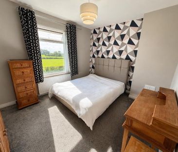 12 Killultagh Road, Lisburn, BT28 2RA - Photo 3