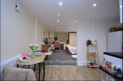 1 Bedroom Flats for Rent - Photo 1