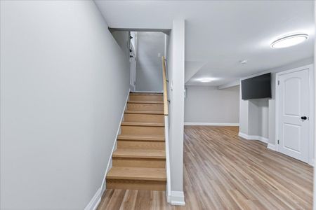 For Lease - 39 Reiner Road Unit# Lower, Toronto, Ontario - Photo 4