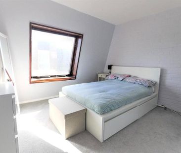 2 bedroom penthouse to rent - Photo 5