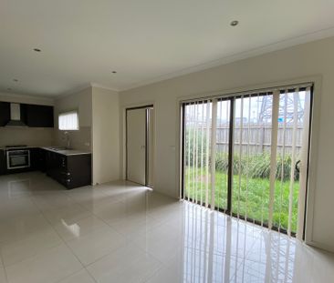 2 Bedroom Townhouse - Get In Quick! - Photo 1