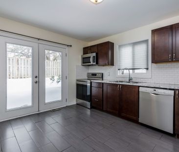 For Lease - 64 Copeman Crescent, Barrie, Ontario - Photo 6