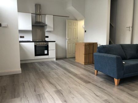 6 Brudenell Street, Leeds, LS6 1HJ - Photo 2