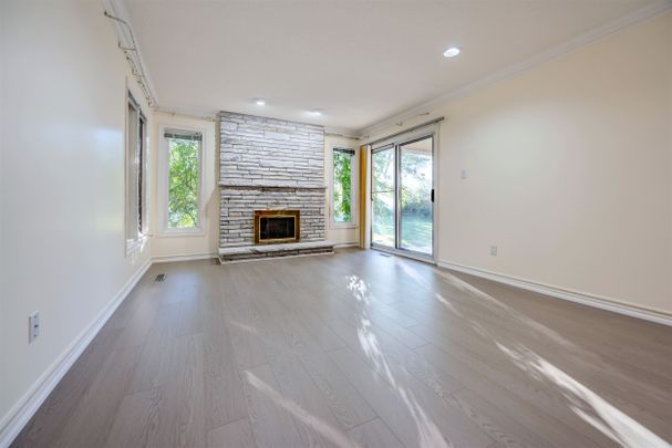 For Lease - 69 King's Cross Avenue, Richmond Hill, Ontario - Photo 1