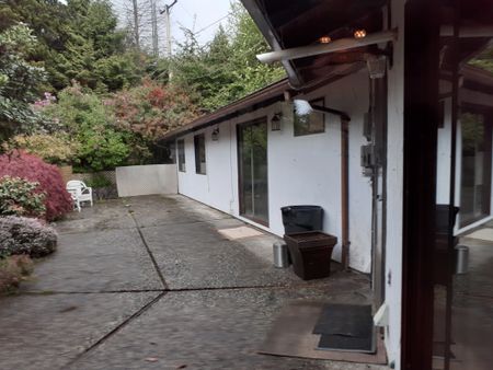 987 Cross Creek Road, West Vancouver, Bc - Photo 5