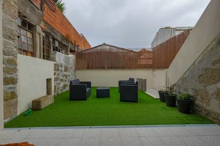 Rua Luís de Camões, Vila Nova de Gaia, Porto 4430-999 - Photo 2