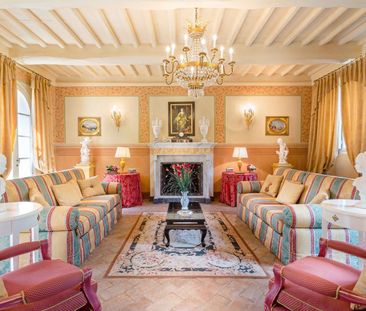 Single Family Home - Photo 3