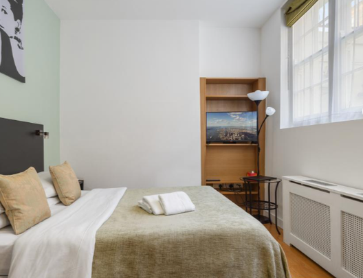 North Gower Street, NW1, London - Photo 1