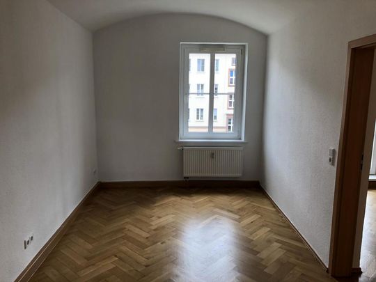 3-Raum-Erdgeschosswohnung mit Balkon - Photo 1