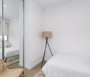 Immaculate 2-Bedroom Townhouse/Loft – Low-Maintenance Luxury in the... - Photo 6