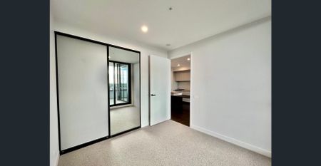 Two Bedroom Two Bathroom Apartment in Burwood East - Photo 5