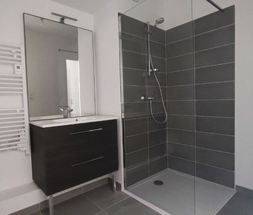 Location Appartement 2 pièces 53m² - Photo 3