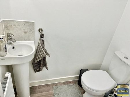 Westhorpe Avenue, Bury St. Edmunds - Photo 4