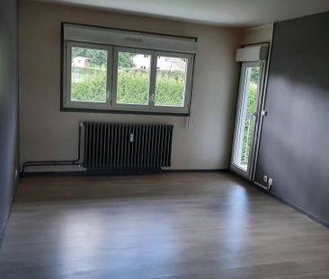 Location - Appartement T3 - 66 m² - Maîche - Photo 1