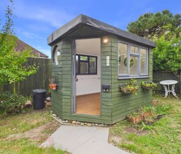 Farm Hill, Brighton - Photo 5