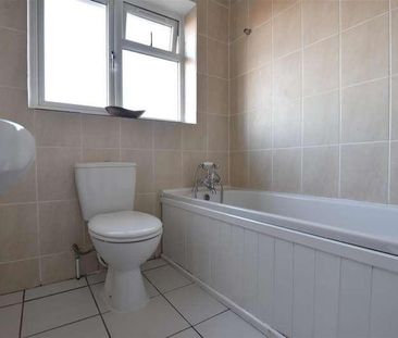 London Road, Redhill, RH1 - Photo 6