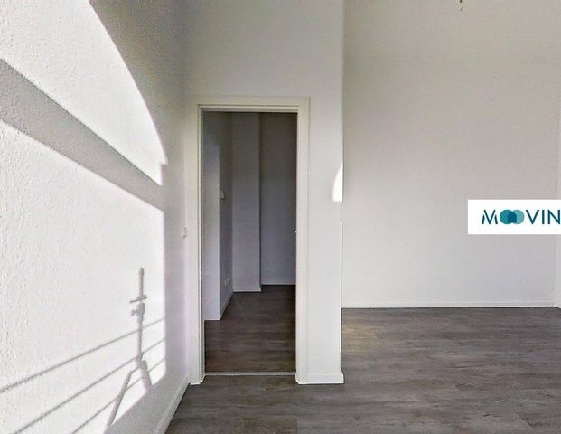 Besondere 3-Zimmer-Dachgeschosswohnung mit Tageslichtbad - Photo 1