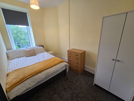 Sunnybank Place, Aberdeen - Photo 4