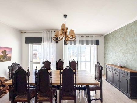 Apartamento T3 Duplex para Arrendamento Anual em Portimão - Foto 4