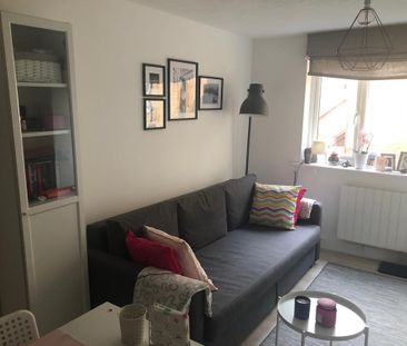 Studio to rent - Photo 3